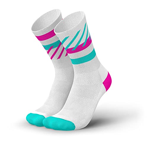 INCYLENCE RUNNING Disrupts gepolsterte Laufsocken lang, schweißableitende Running Socks für Damen und Herren, atmungsaktive Sportsocken mit Anti-Blasen Schutz, leichte Kompression, Pink Cyan, 43-46